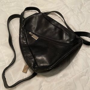 🚀 MASTER SALE Tignanello - Black Backpack